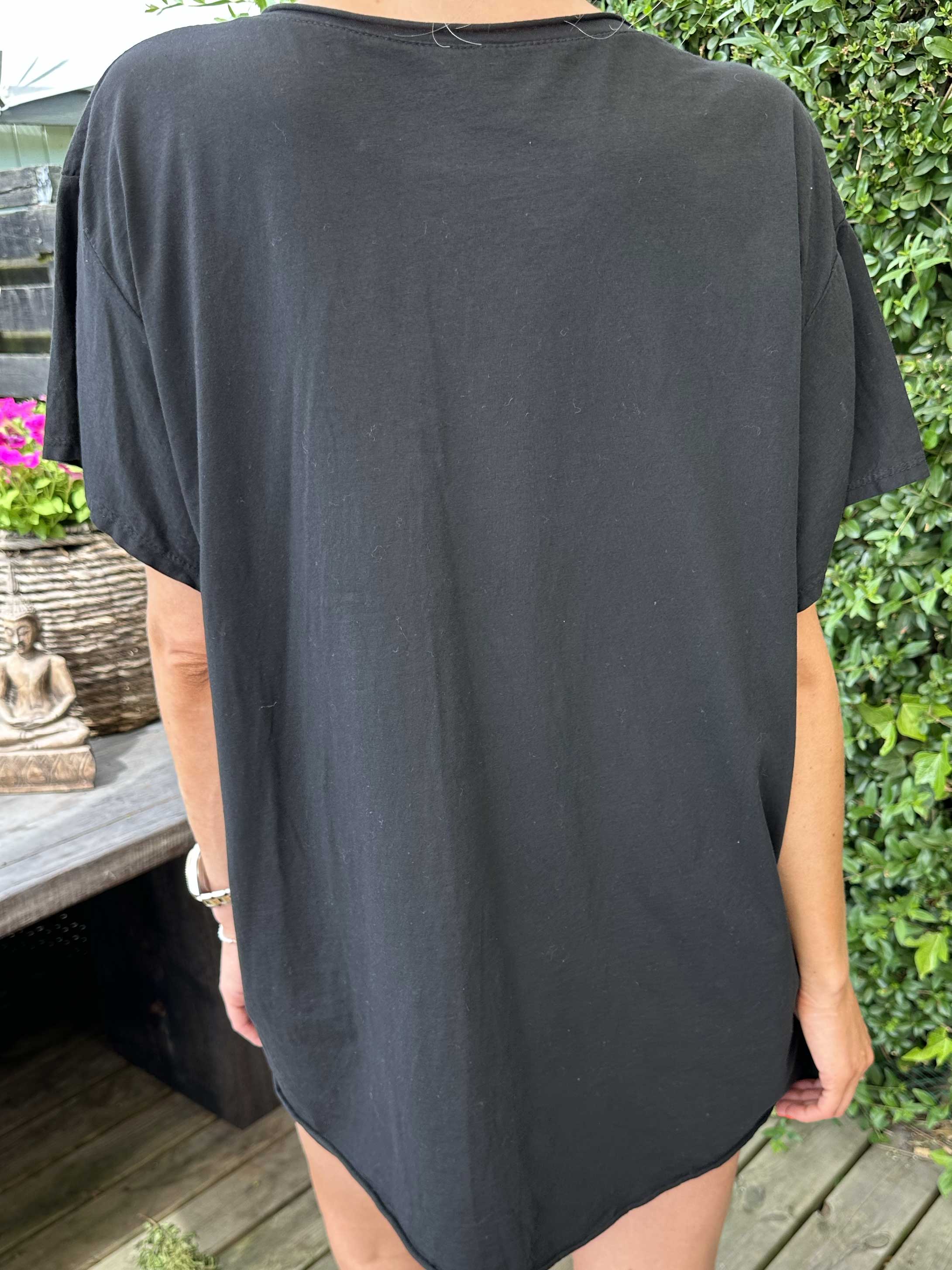 Bella - T-shirt med guld tekst foran